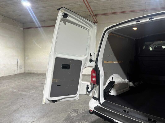Volkswagen Transporter 2.0 TDI 150HP DSG DC Highline L2H1 (Double Cab) 150hp 2017, VJF-25-S Commercial Vehicle
