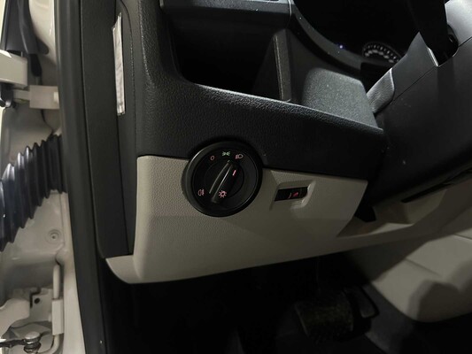 Volkswagen Transporter 2.0 TDI 150HP DSG DC Highline L2H1 (Double Cab) 150hp 2017, VJF-25-S Commercial Vehicle