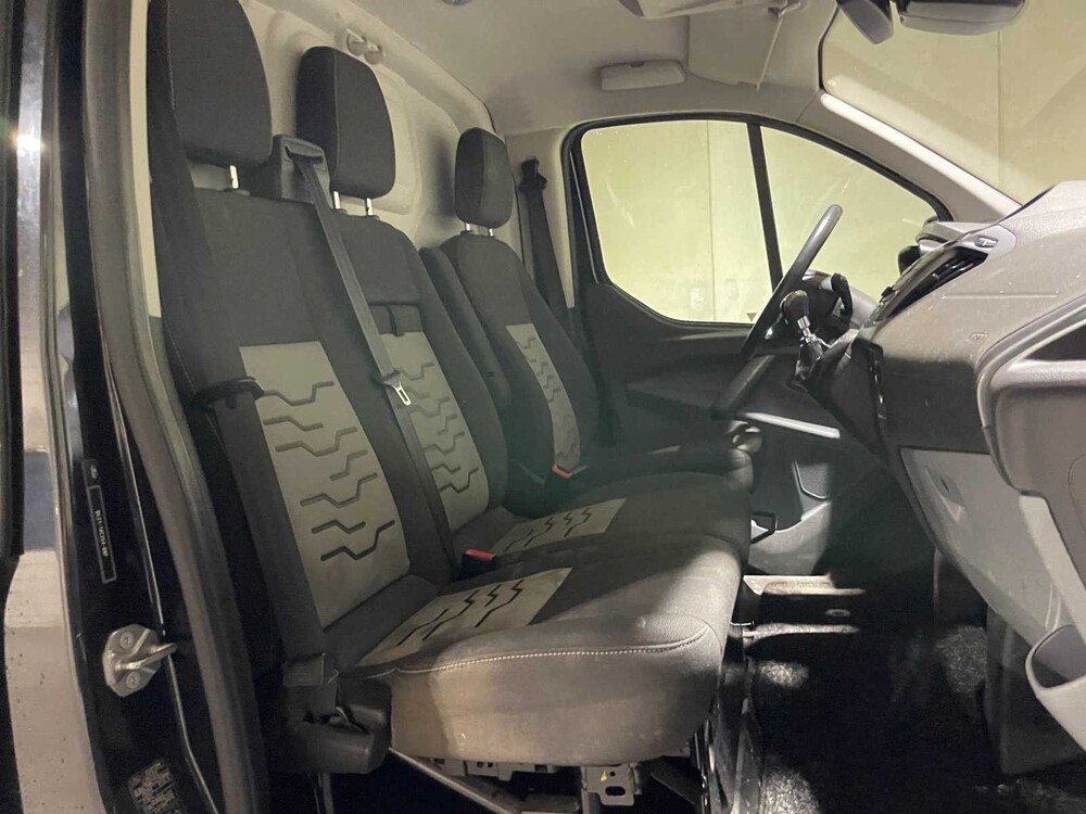Ford Transit Custom 310 2.2 TDCI Limited 155PS Nutzfahrzeug 2015, VDR-51-D
