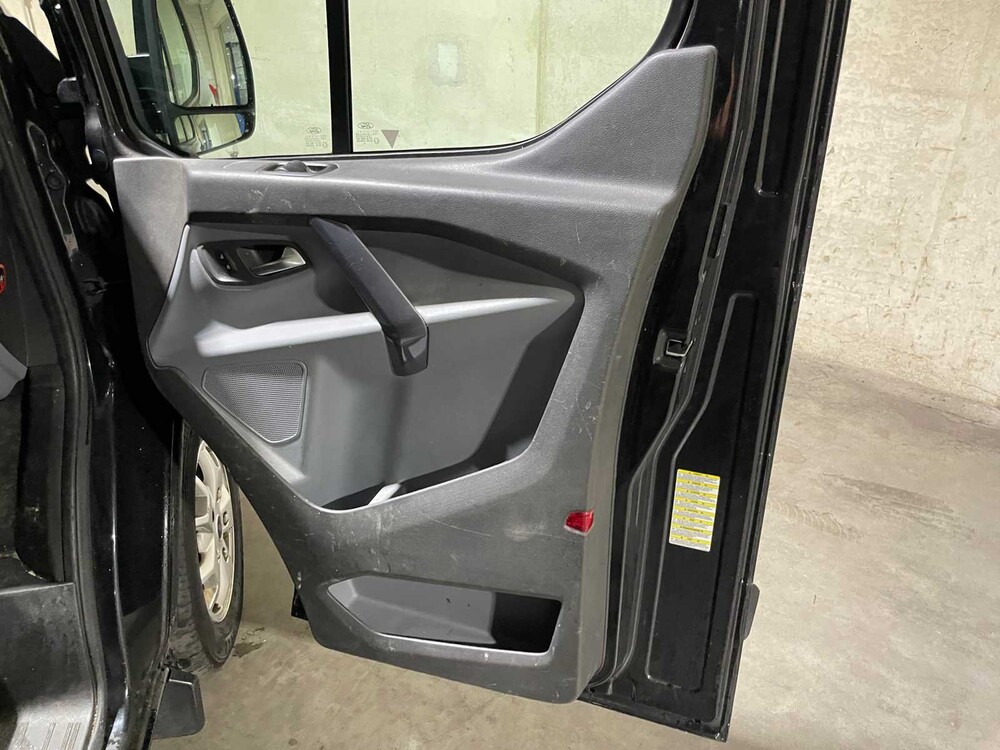 Ford Transit Custom 310 2.2 TDCI Limited 155PS Nutzfahrzeug 2015, VDR-51-D