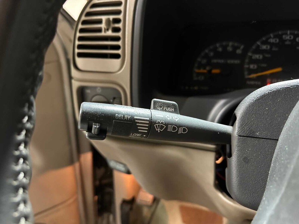 1999er Chevrolet Suburban, 95-JX-NT