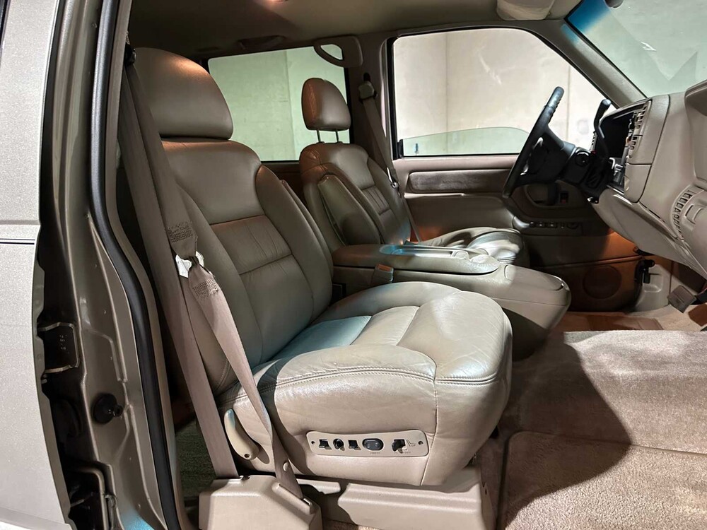 1999er Chevrolet Suburban, 95-JX-NT