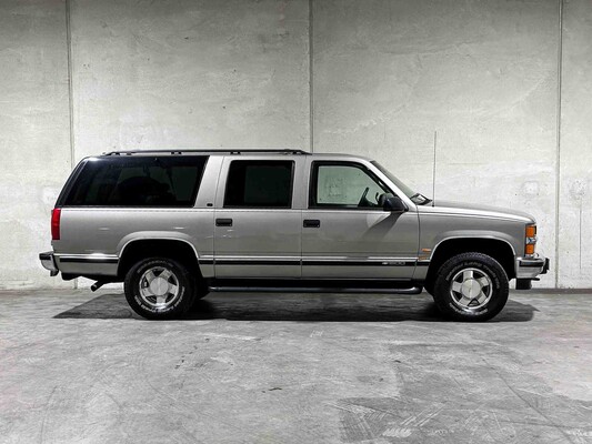 1999 Chevrolet Suburban, 95-JX-NT