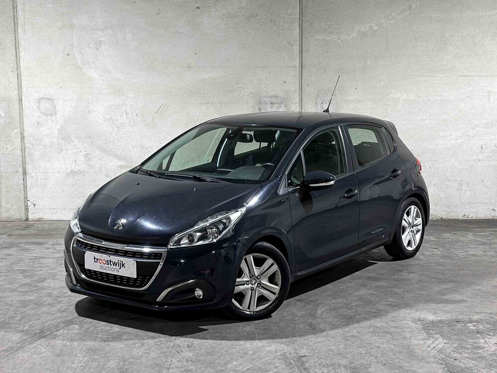 Peugeot 208 1.2 PureTech Signature 83PS 2019, XR-330-V