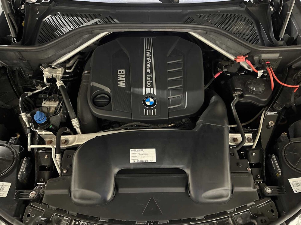 BMW X5 xDrive30d High Executive M-Sport 258pk 2014, 8-THZ-86