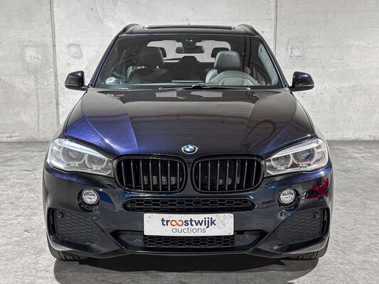 BMW X5 xDrive30d High Executive M-Sport 258pk 2014, 8-THZ-86