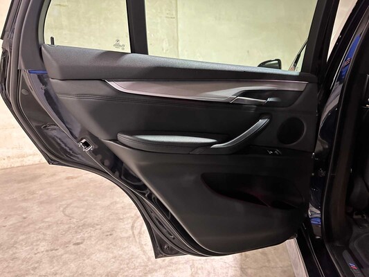 BMW X5 xDrive30d High Executive M-Sport 258pk 2014, 8-THZ-86