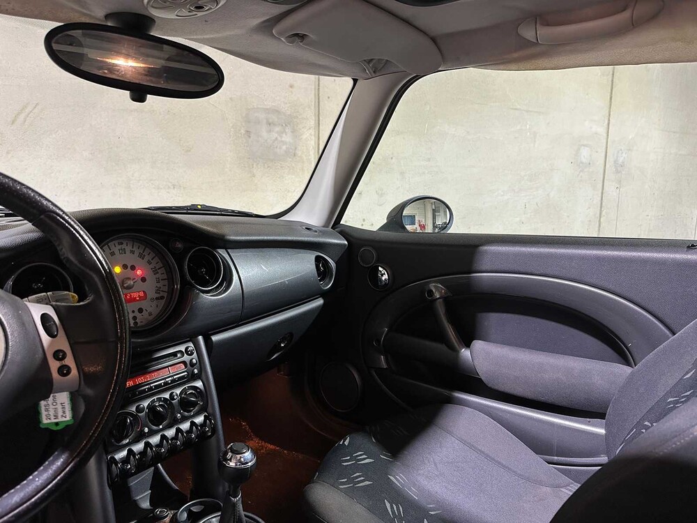 Mini 1.6 One Pepper 90pk 2005, 20-RS-BZ Youngtimer