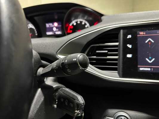 Peugeot 308 SW 1.2 PureTech Blue Lease Premium 131pk 2020, J-238-FL