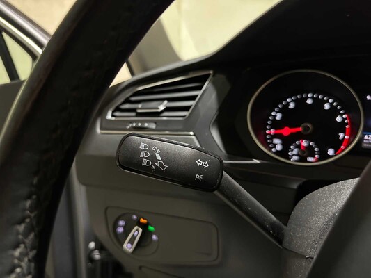 Volkswagen Tiguan Allspace 1.5 TSI Comfortline Business -Automaat- 150pk 2020, J-620-ST