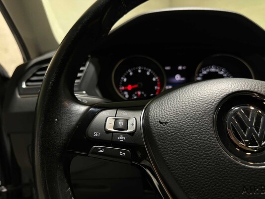 Volkswagen Tiguan Allspace 1.5 TSI Comfortline Business -Automaat- 150pk 2020, J-620-ST