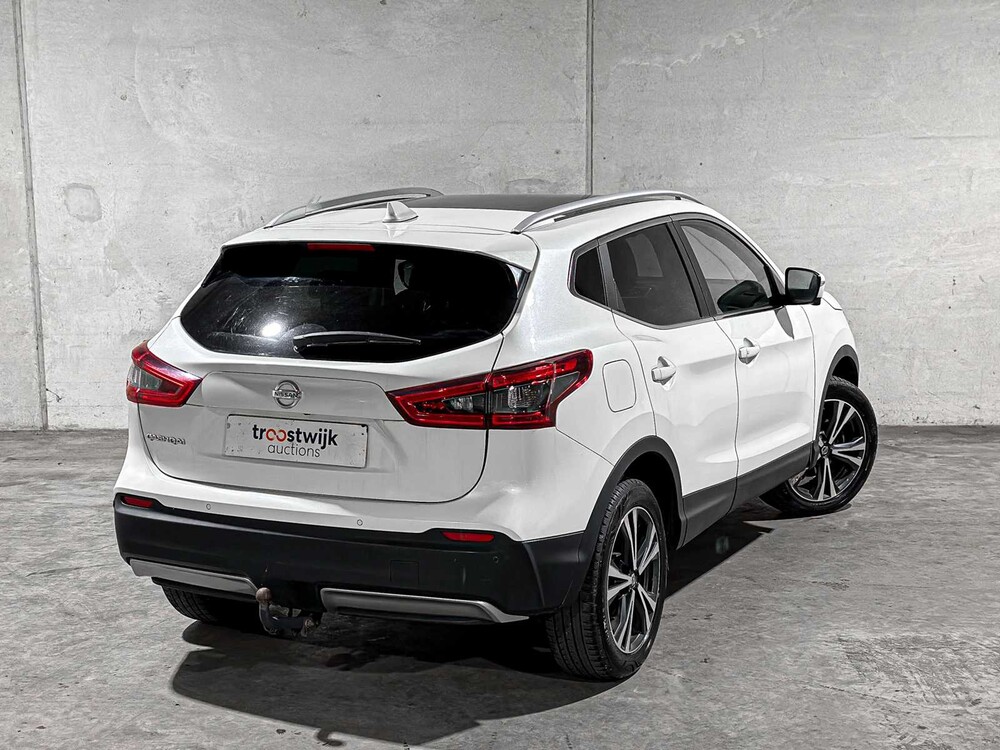 Nissan Qashqai 1.3 DIG-T N-Connect 140pk 2019, L-595-RB