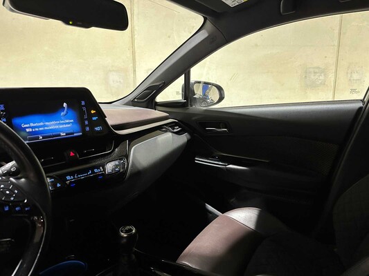 Toyota C-HR 1.2 First Edition 116pk 2017, NB-105-X