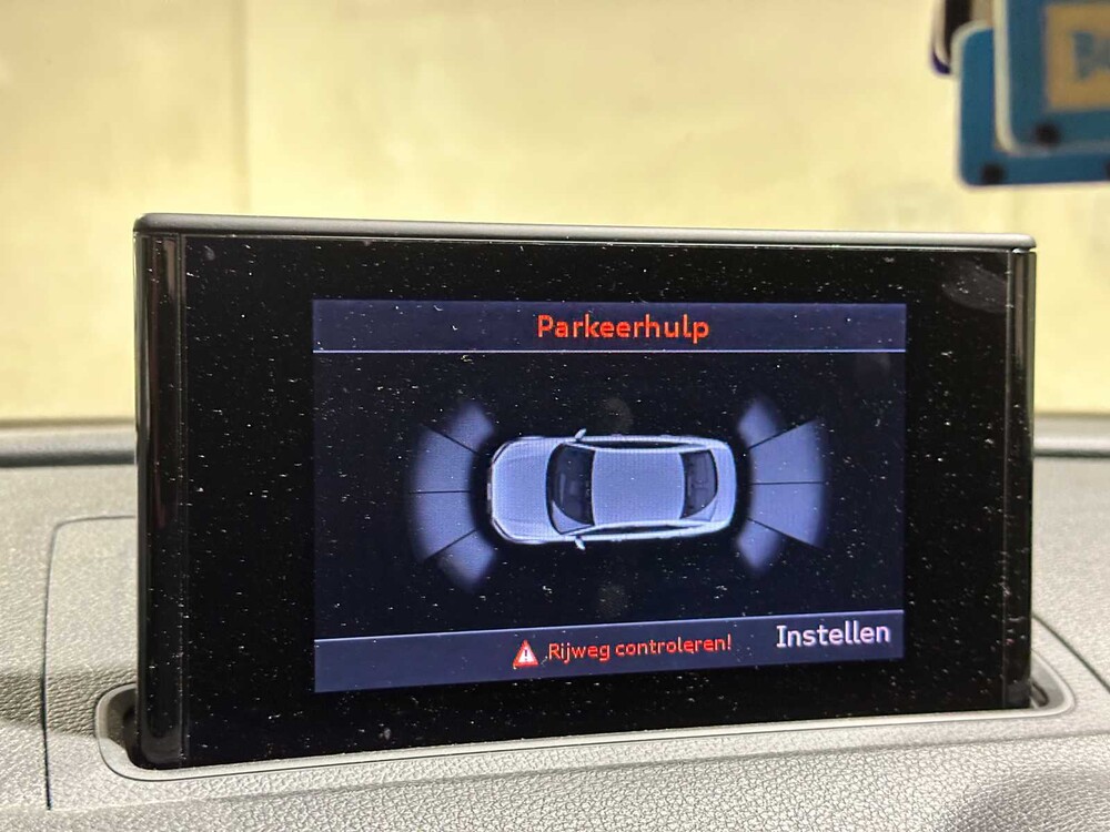 Audi A3 Limousine 1.4 TFSI CoD Ambiente Pro Line Plus 150pk 2015, 5-ZFD-12