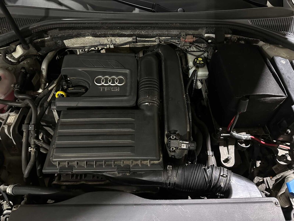 Audi A3 Limousine 1.4 TFSI CoD Ambiente Pro Line Plus 150pk 2015, 5-ZFD-12