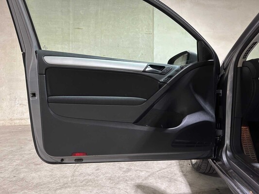 Volkswagen Golf 1.4 TSI Comfortline 161pk 2009, T-985-LK Youngtimer