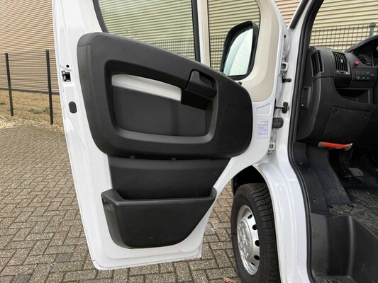 Peugeot Boxer 335 2.2 HDI L2 Pro -KOELWAGEN- Bedrijfswagen