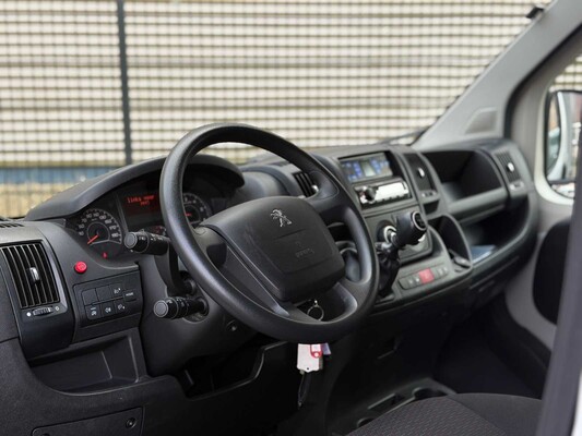 Peugeot Boxer 335 2.2 HDI L2 Pro -KOELWAGEN- Bedrijfswagen