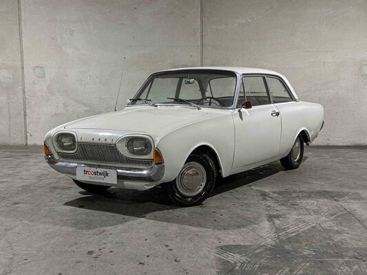 Luxury, sports and classic cars te Tiel