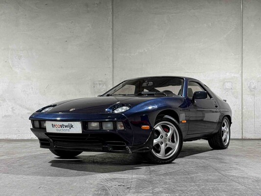 Luxury, sports and classic cars te Tiel
