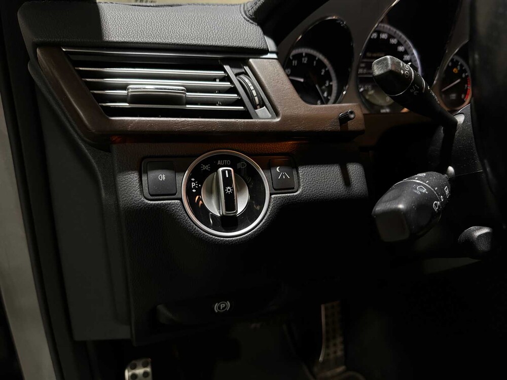 Mercedes-Benz E500 4.6 V8 Edition Sport AMG-Line 4Matic 408pk 2011 E-klasse, 83-XFS-9