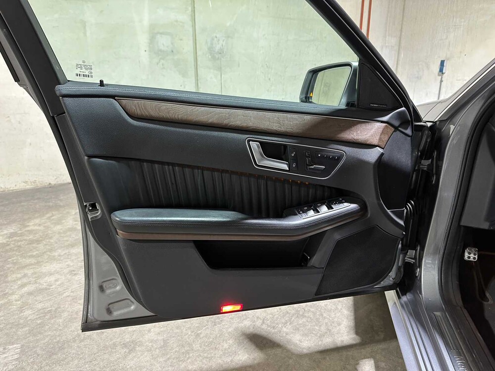 Mercedes-Benz E500 4.6 V8 Edition Sport AMG-Line 4Matic 408pk 2011 E-klasse, 83-XFS-9