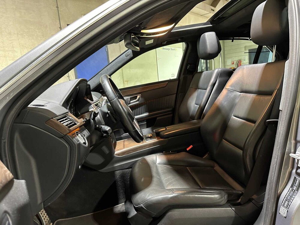 Mercedes-Benz E500 4.6 V8 Edition Sport AMG-Line 4Matic 408pk 2011 E-klasse, 83-XFS-9