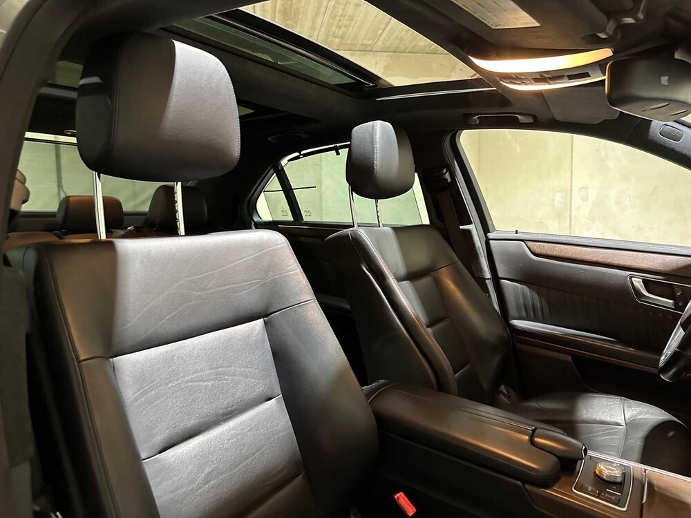 Mercedes-Benz E500 4.6 V8 Edition Sport AMG-Line 4Matic 408pk 2011 E-klasse, 83-XFS-9