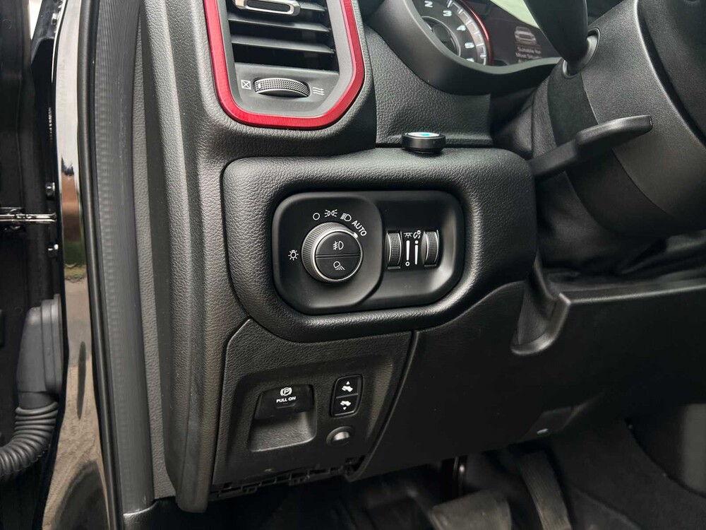 Dodge Ram 1500 5.7 V8 4x4 Crew Cab Limited 401pk 2018 Bedrijfswagen, V-24-HPG