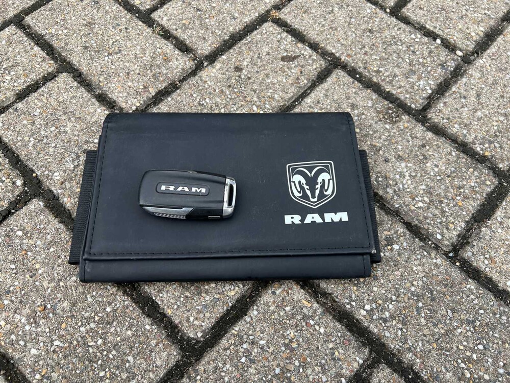 Dodge Ram 1500 5.7 V8 4x4 Crew Cab Limited 401pk 2018 Bedrijfswagen, V-24-HPG