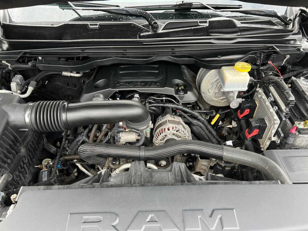 Dodge Ram 1500 5.7 V8 4x4 Crew Cab Limited 401pk 2018 Bedrijfswagen, V-24-HPG