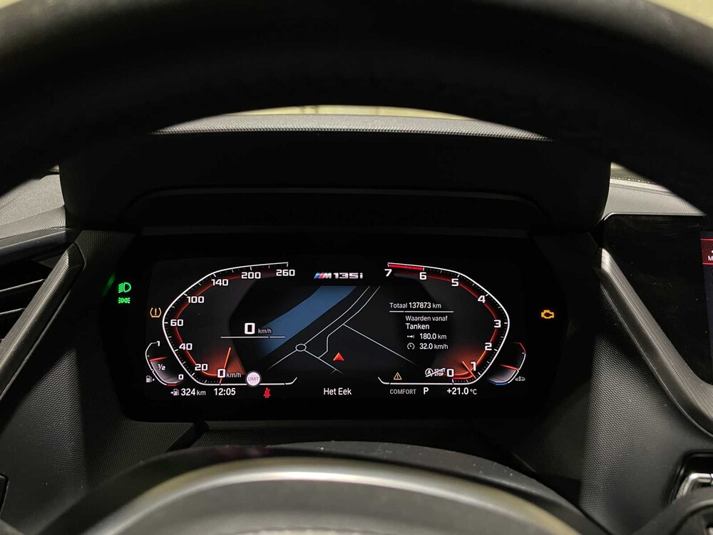 BMW M135i xDrive High Executive 306pk 2020 1-Serie F40, P-072-PH