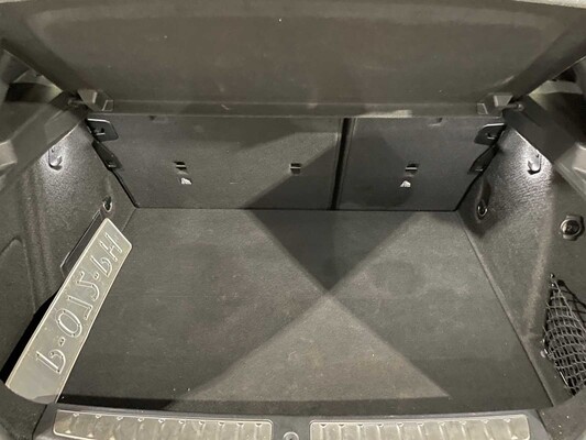 BMW M135i xDrive High Executive 306pk 2020 1-Serie F40, P-072-PH