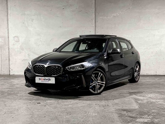 Luxury, sports and classic cars te Tiel
