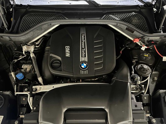 BMW X5 xDrive40d High Executive 313pk 2015, 4-ZGF-08