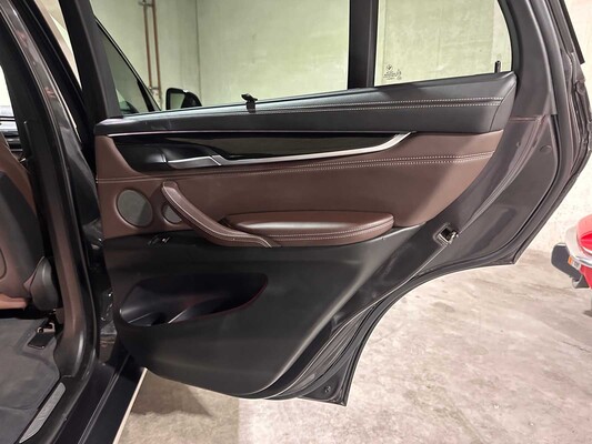 BMW X5 xDrive40d High Executive 313pk 2015, 4-ZGF-08