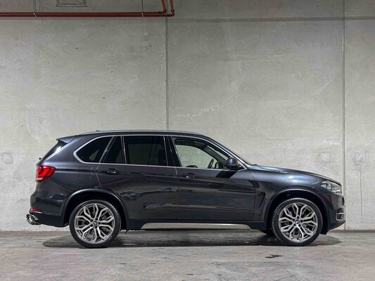 BMW X5 xDrive40d High Executive 313pk 2015, 4-ZGF-08