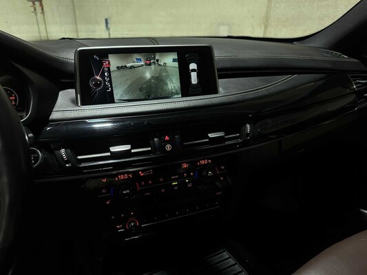 BMW X5 xDrive40d High Executive 313pk 2015, 4-ZGF-08
