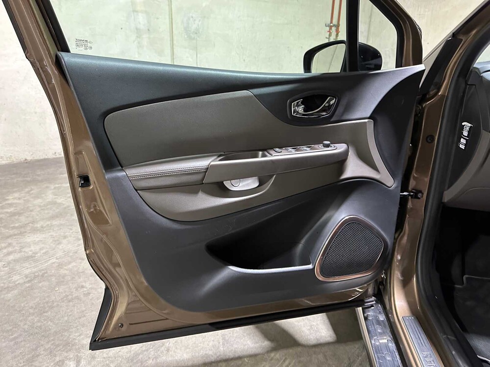 Renault Captur 1.2 TCe Barista 118pk 2016 (Automaat), HR-865-J