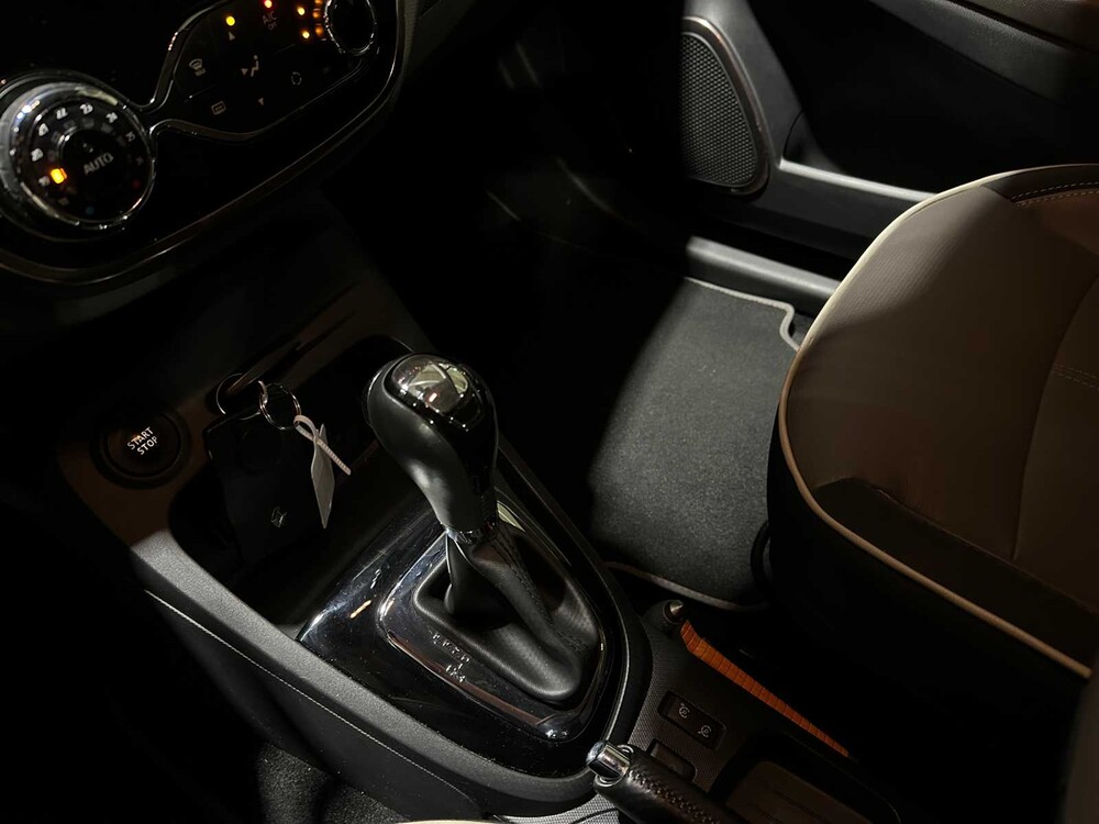 Renault Captur 1.2 TCe Barista 118pk 2016 (Automaat), HR-865-J