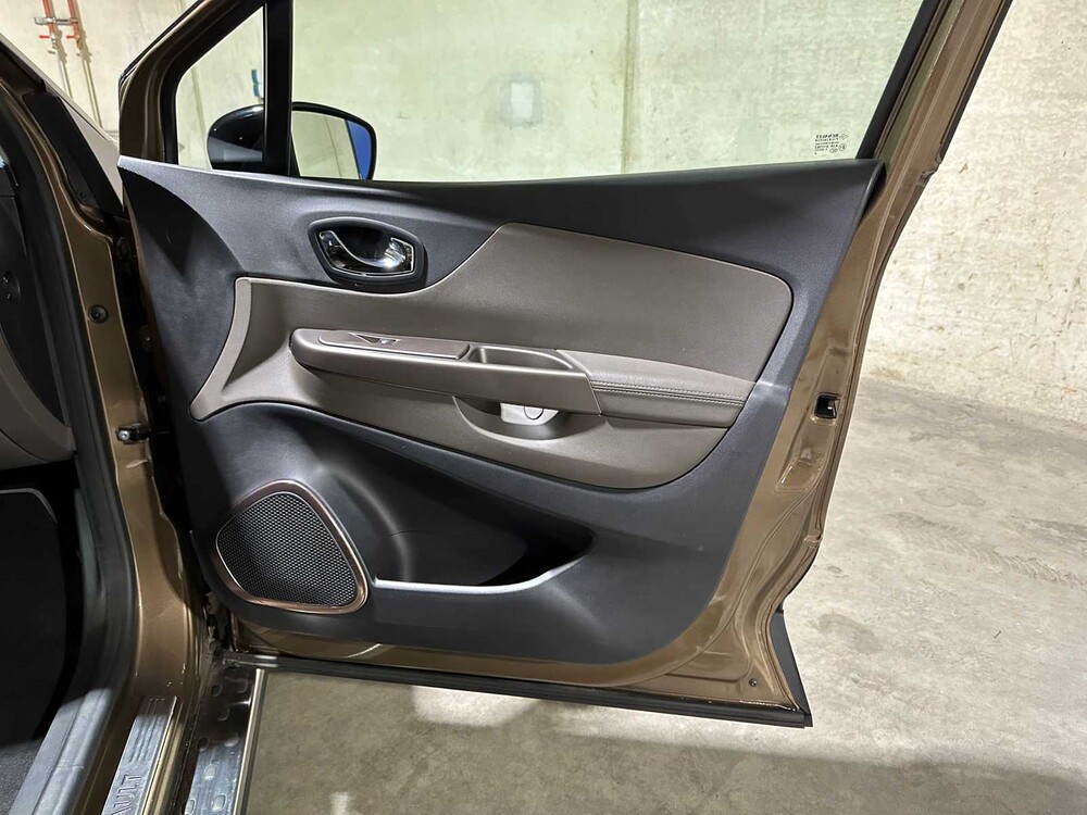 Renault Captur 1.2 TCe Barista 118pk 2016 (Automaat), HR-865-J