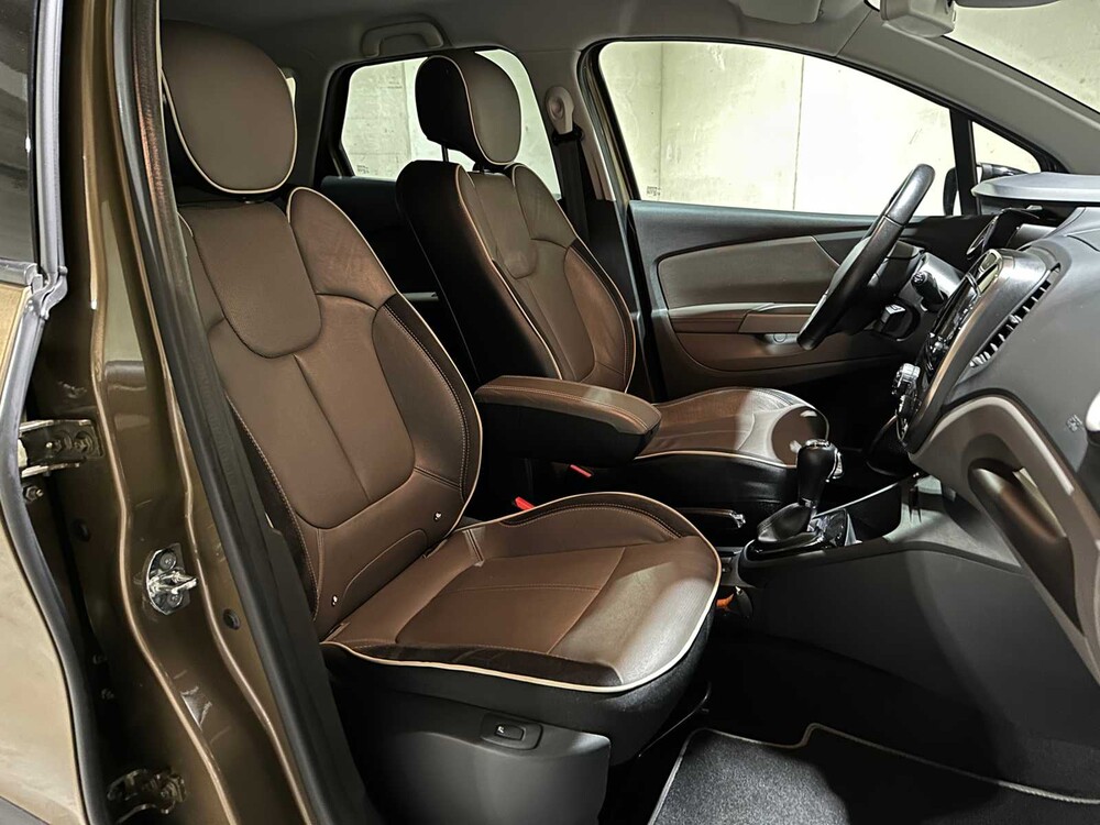 Renault Captur 1.2 TCe Barista 118pk 2016 (Automaat), HR-865-J