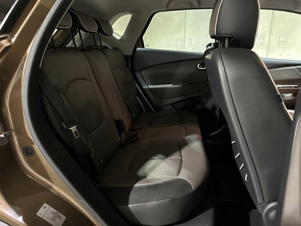 Renault Captur 1.2 TCe Barista 118pk 2016 (Automaat), HR-865-J