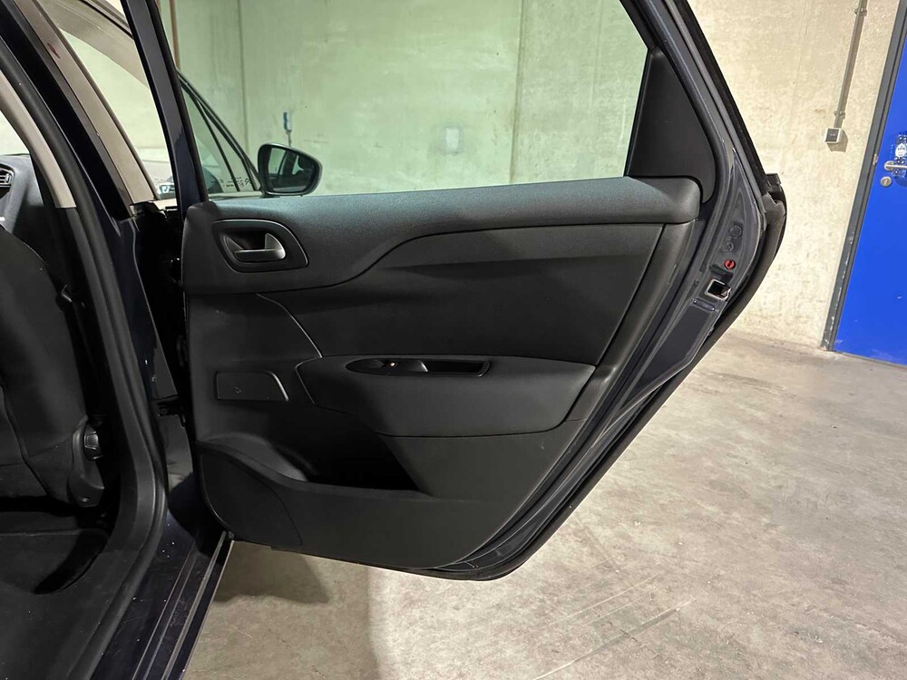 Citroen C4 1.2 PureTech Business 131pk 2015, GD-058-S