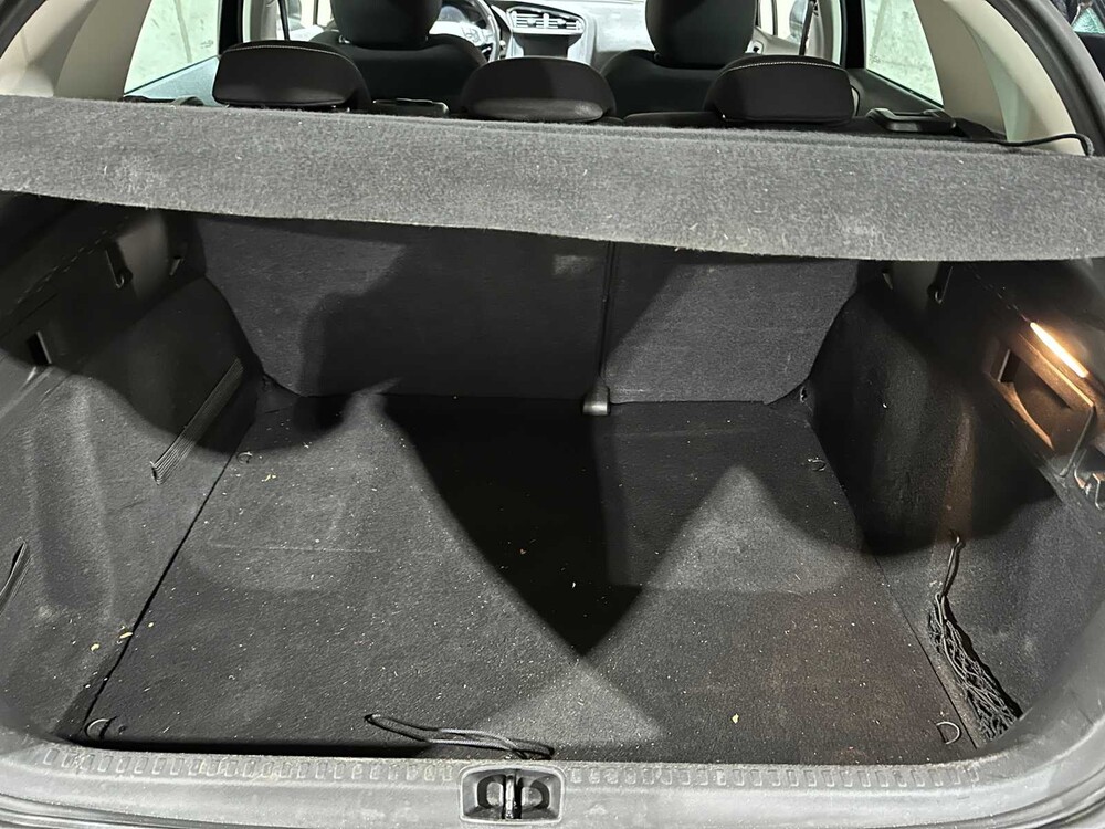 Citroen C4 1.2 PureTech Business 131pk 2015, GD-058-S