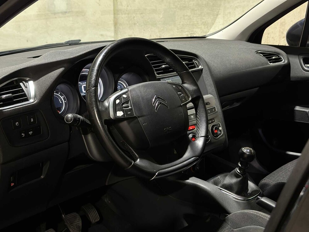 Citroen C4 1.2 PureTech Business 131pk 2015, GD-058-S