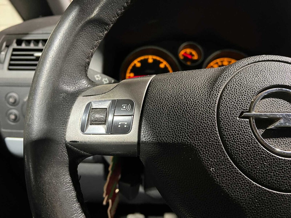 Opel Zafira 1.9 CDTi Enjoy 7-Persoons 120pk 2005, P-660-PX