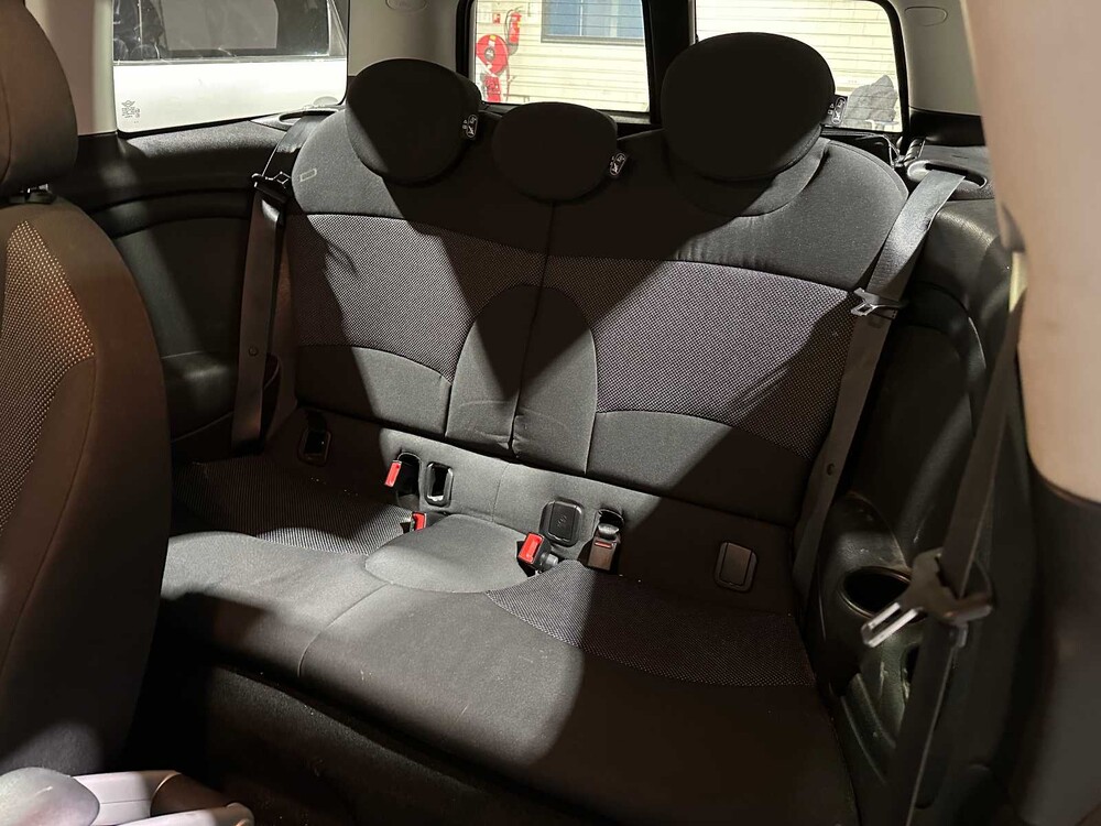 Mini Clubman 1.6 Cooper D Pepper 109pk 2008, 87-GHP-6