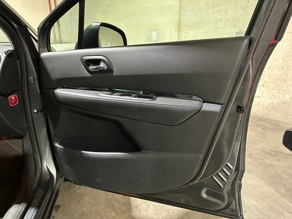 Peugeot 3008 1.6 THP GT -Automaat- 156pk 2010, 7-KKB-78