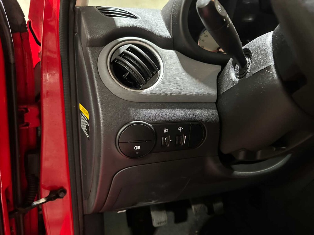 Hyundai i10 1.25i Dynamic Cool 77pk 2010, 76-LDD-4